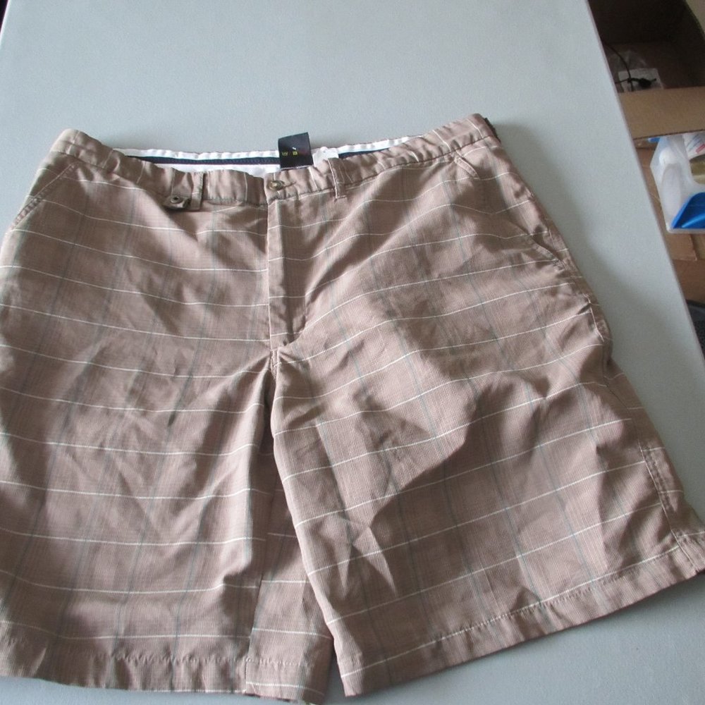 Brown Firethorn Shorts Size 40 Wasit